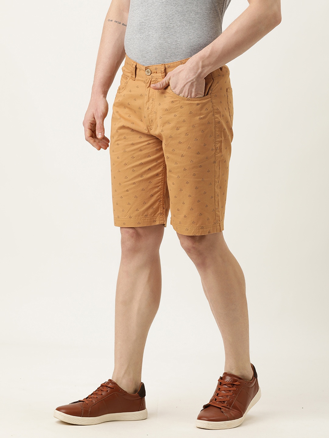 

IVOC Men Orange Printed Slim Fit Cotton Chino Shorts