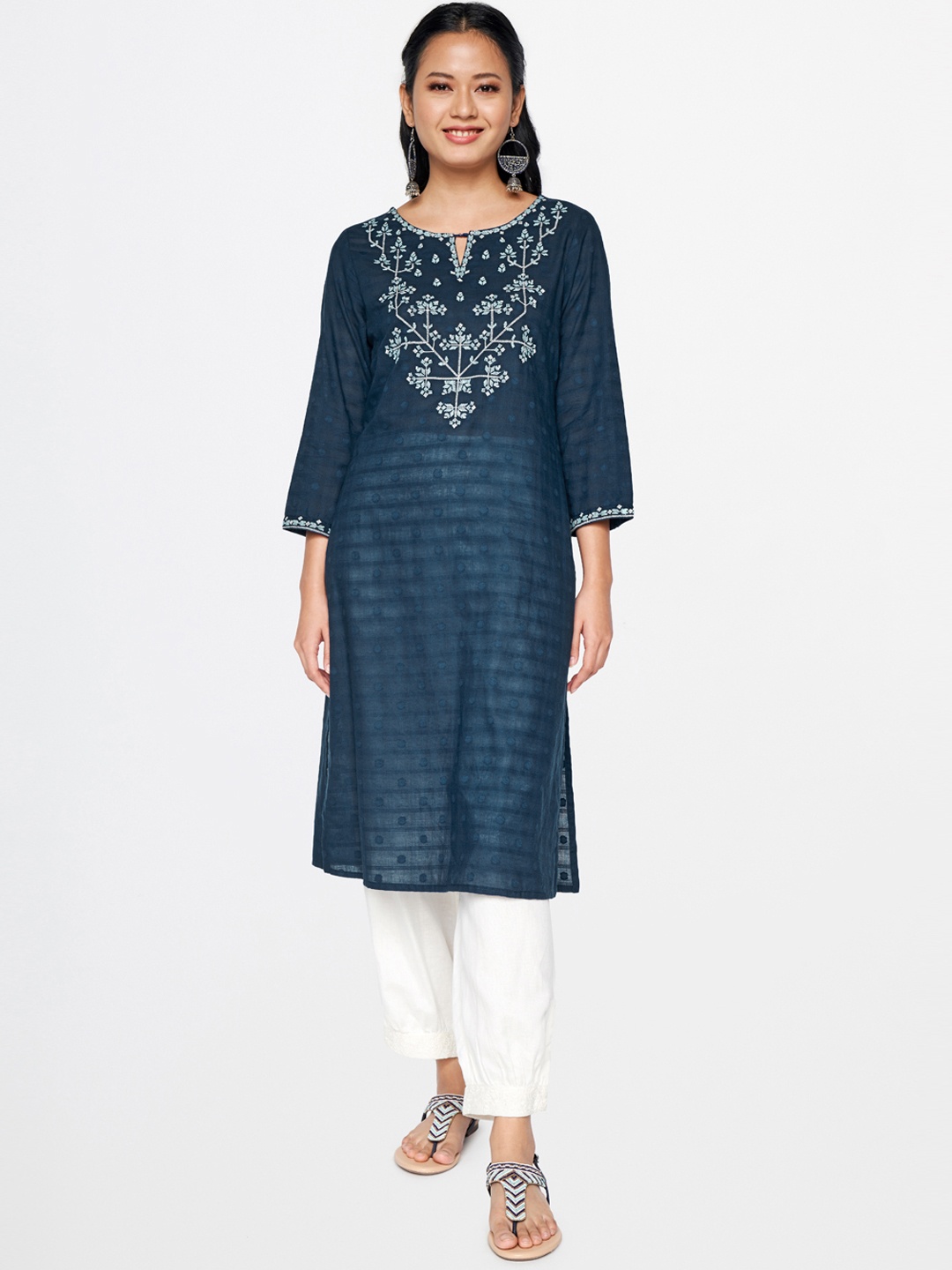 

Global Desi Women Blue & White Printed Keyhole Neck Kurta