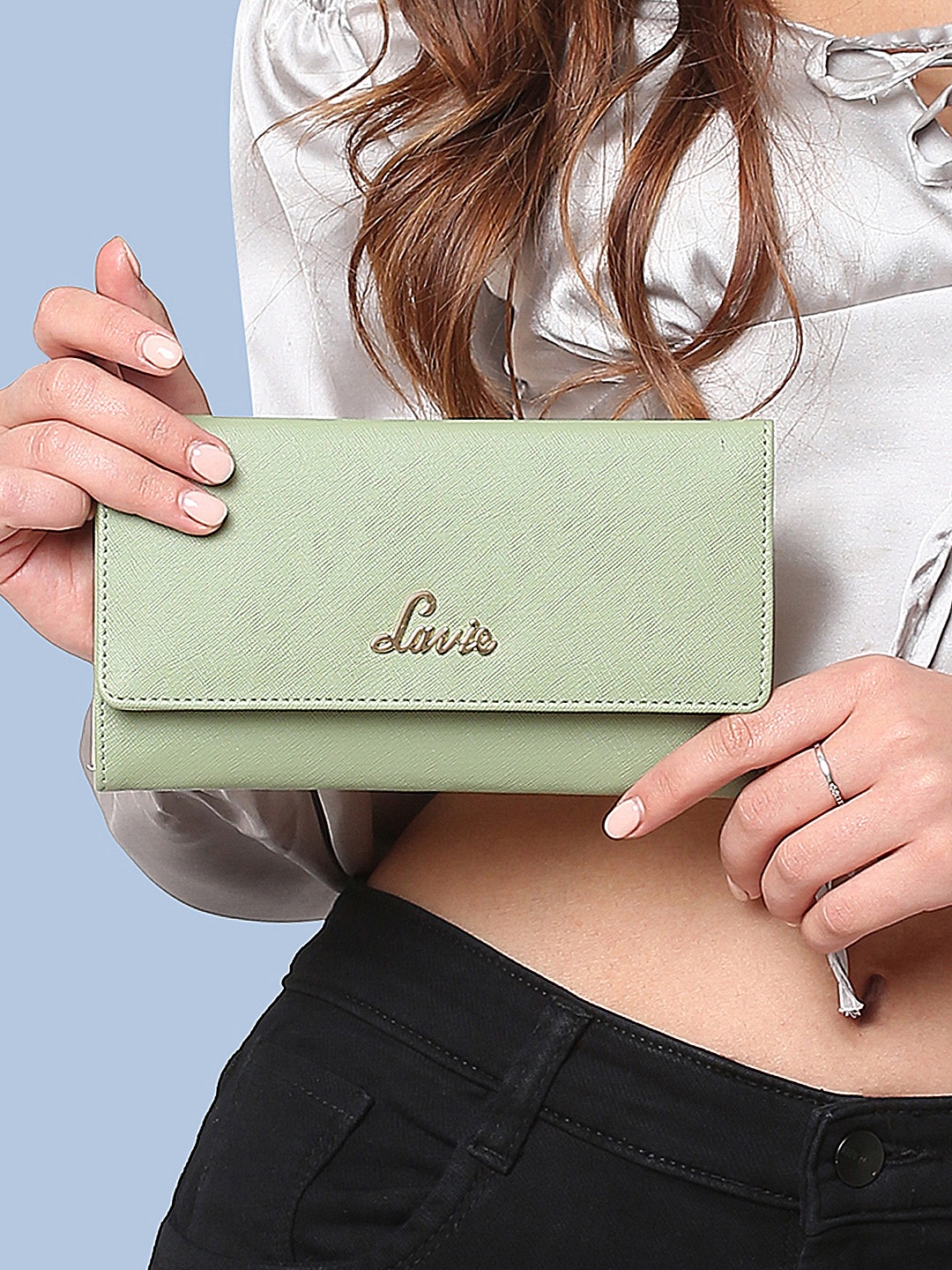 

Lavie Trifold Green & Gold-Toned Textured PU Envelope Large Three Fold Wallet