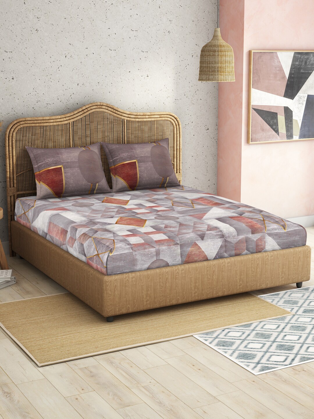 

SPACES Brown & Grey Geometric 210 TC King Bedsheet with 2 Pillow Covers