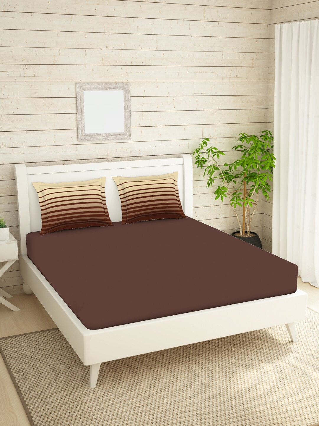 

SPACES Brown & Yellow Solid 144 TC Cotton King Bedsheet with 2 Pillow Covers