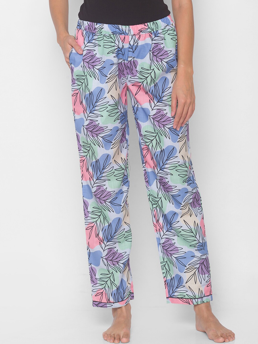 

FashionRack Women Blue Printed Lounge Pants