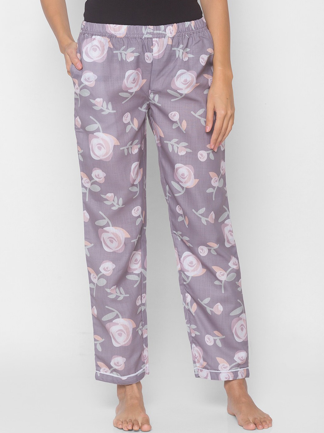 

FashionRack Women Brown Floral Printed Lounge Pants