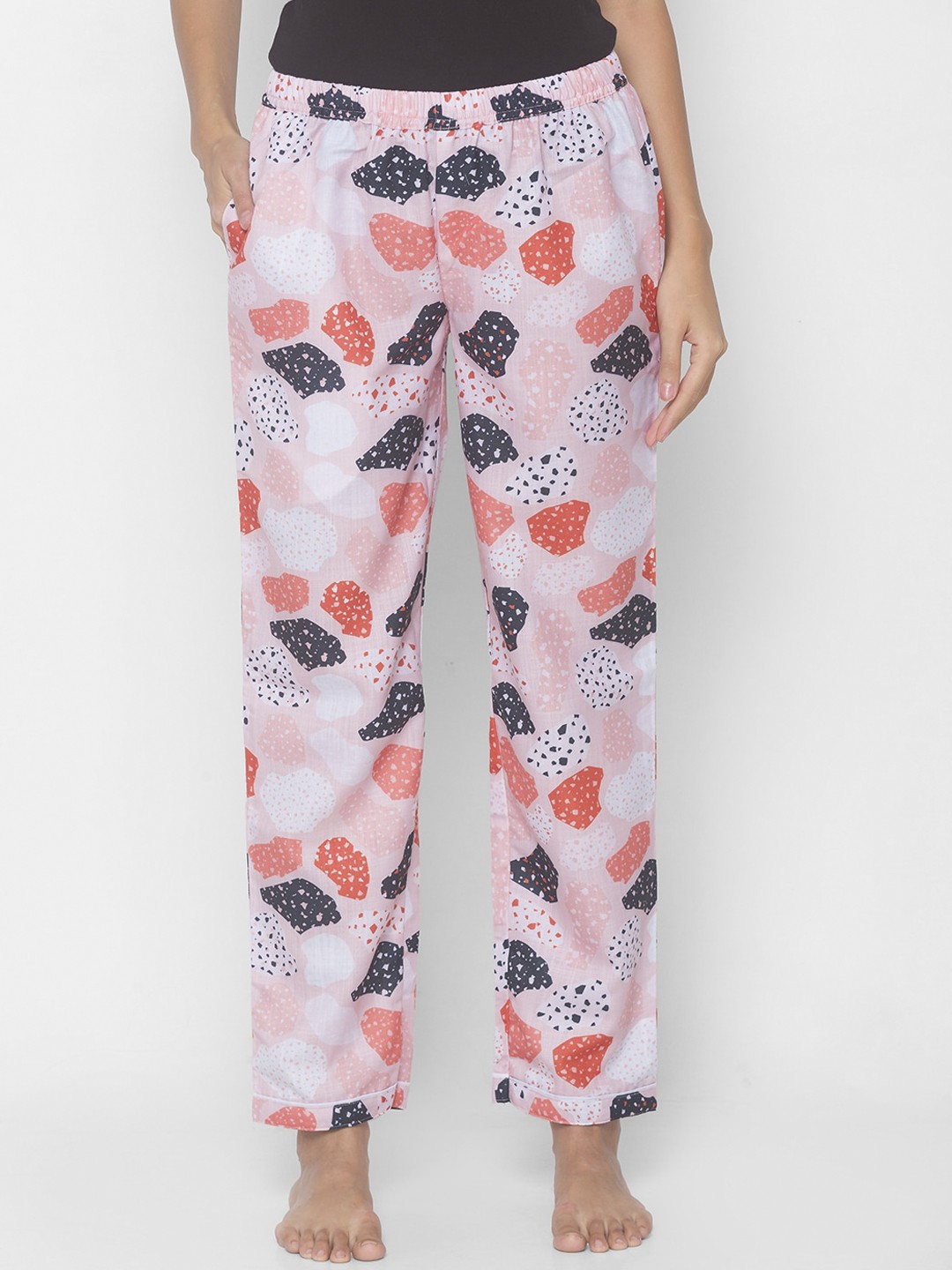 

FashionRack Women Pink Abstract Printed Lounge Pants