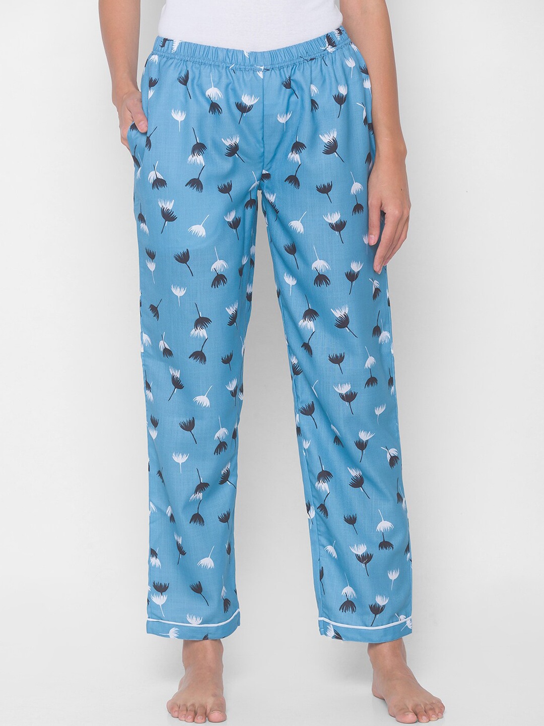 

FashionRack Women Blue Floral Printed Lounge Pants
