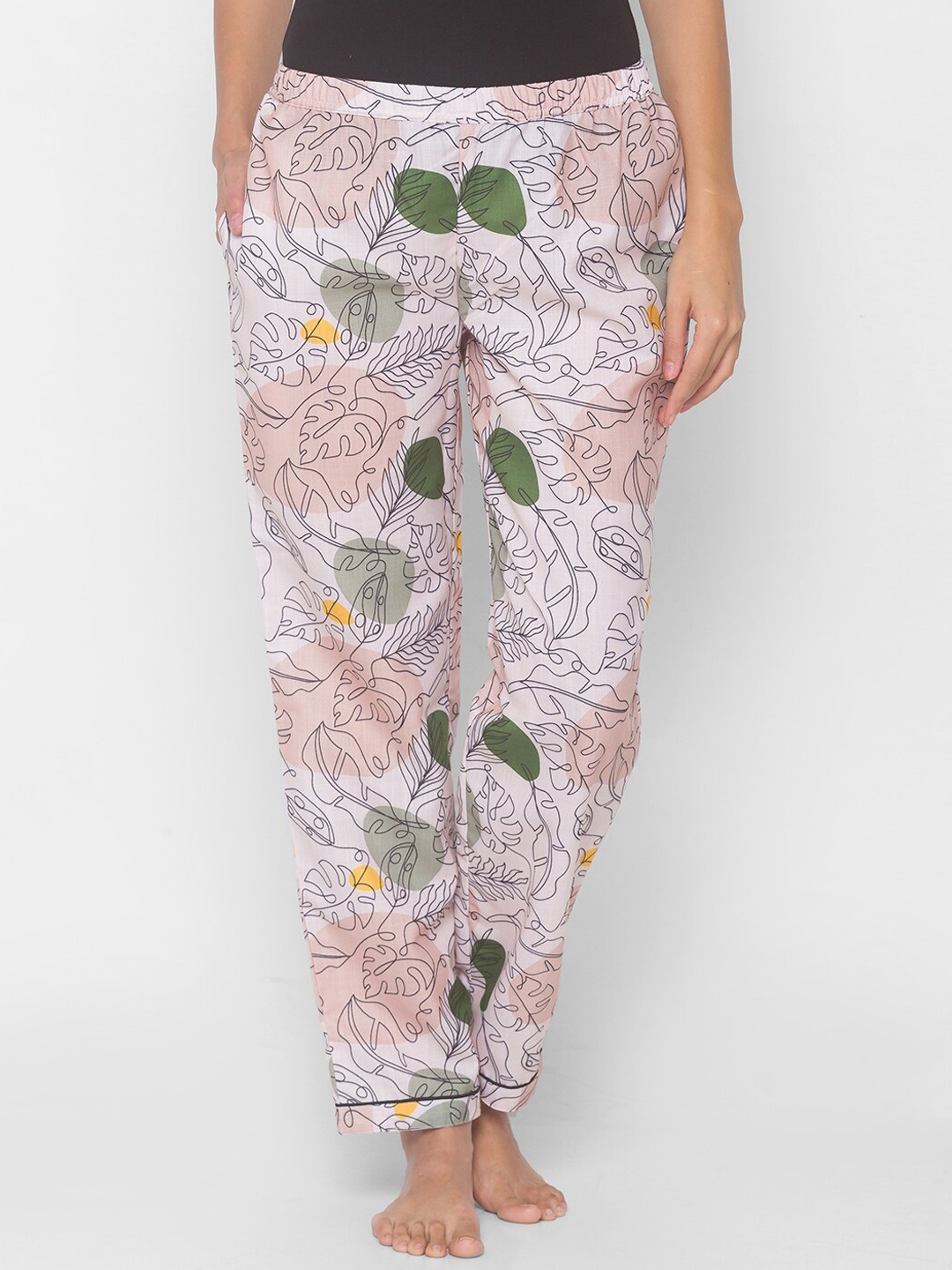 

FashionRack Women Beige Abstract Printed Lounge Pants