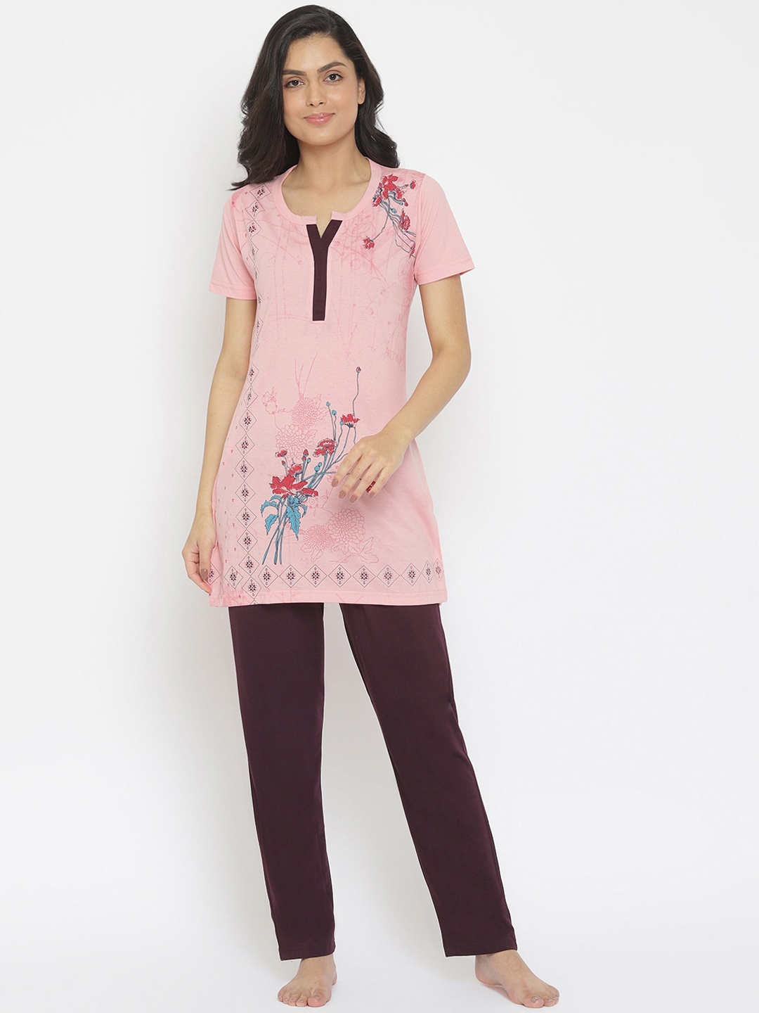 

Duchess Women Peach Ethnic Motifs Nightsuit