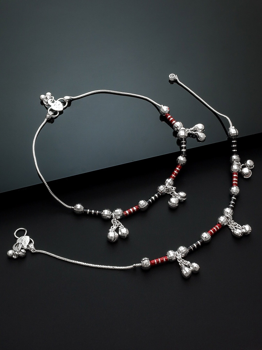 

aadita Set of 2 Silver-Plated & Red Oxidised Handcrafted Anklets