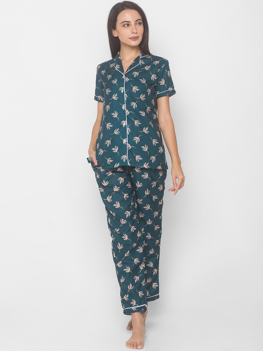 

FashionRack Women Green Pure Cotton Bohemian Printed Night Suit