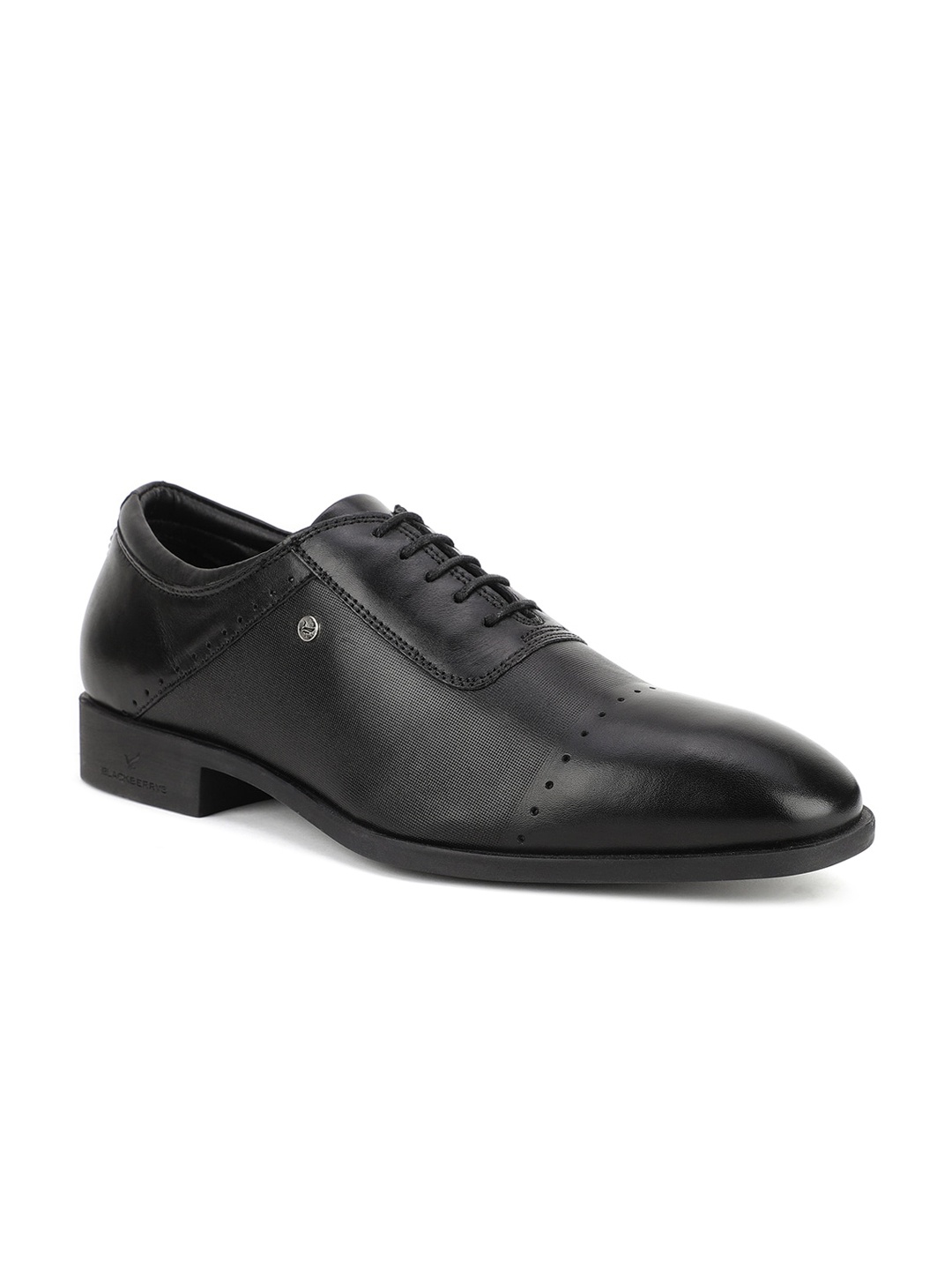 

Blackberrys Men Black Solid Formal Oxfords