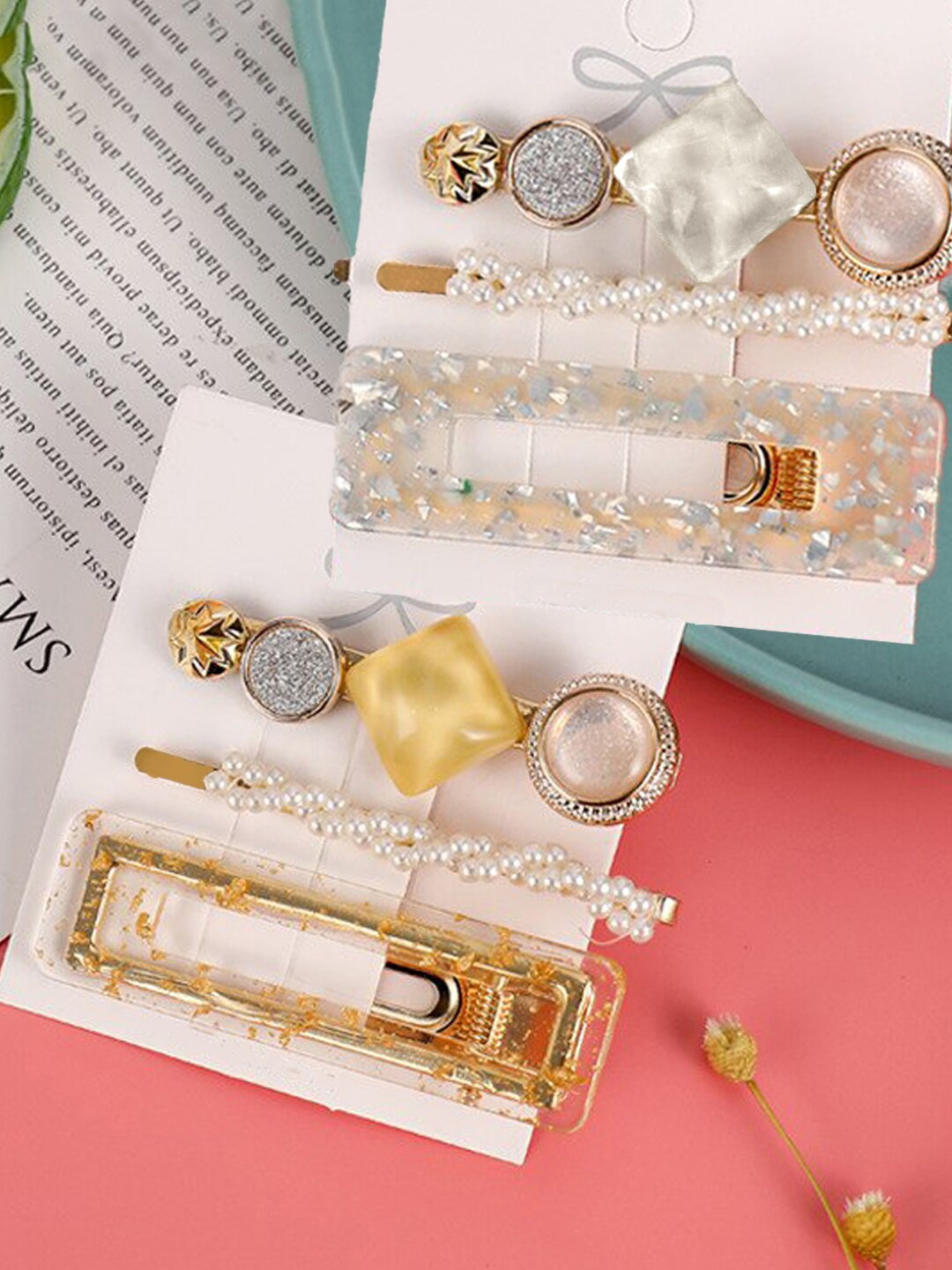 

Yellow Chimes Women Gold-Toned & White Set of 6 Embellished Bobby Pins