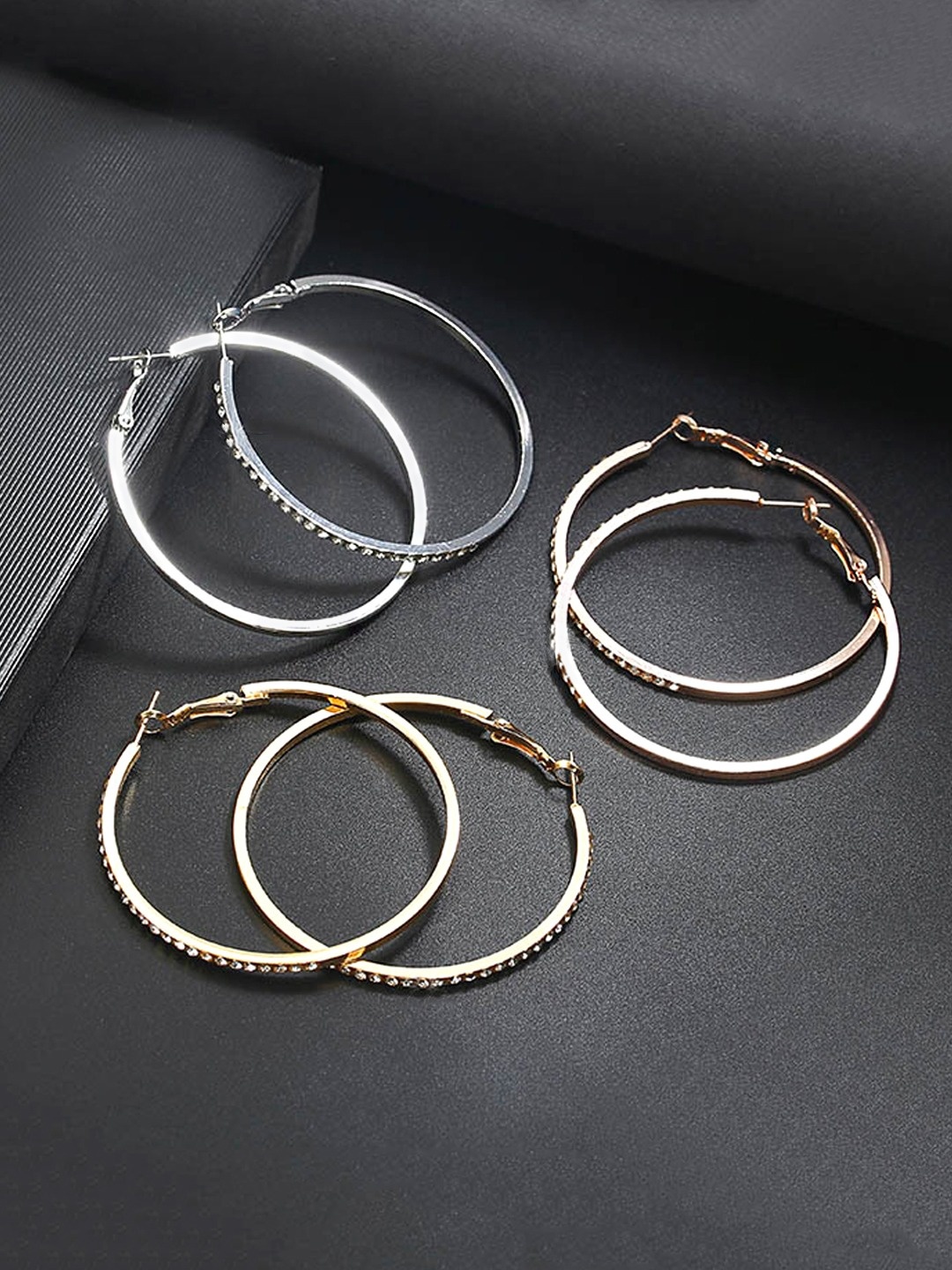 

Yellow Chimes Set of 3 Gold-Toned & Silver-Toned Circular Hoop Earrings