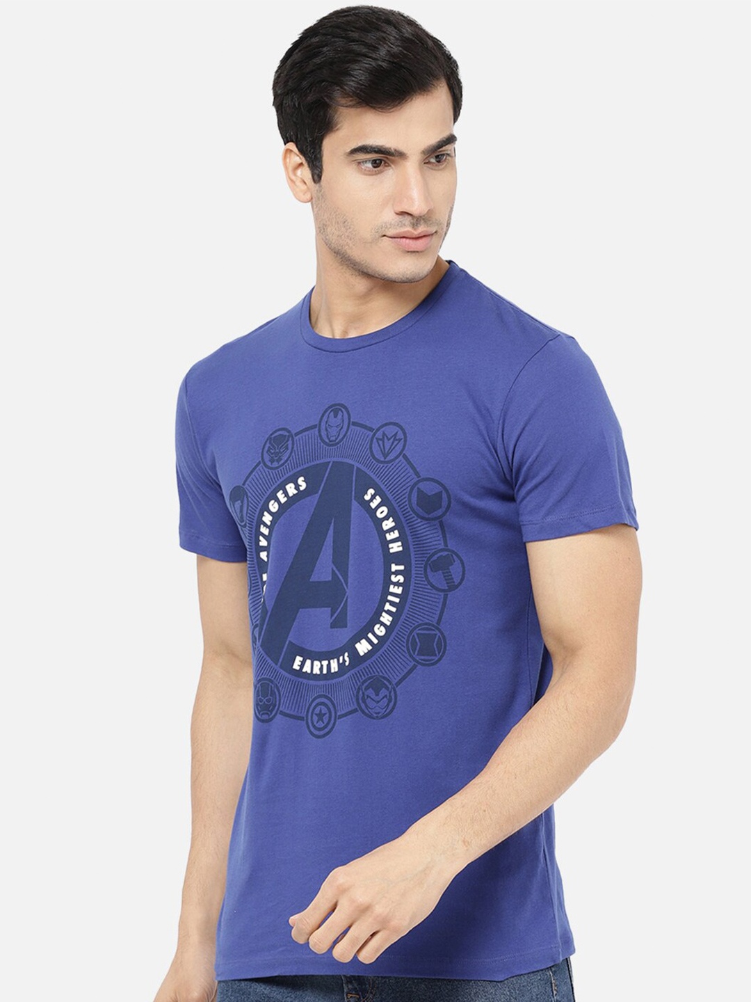 

Free Authority Men Blue Avengers Printed T-shirt