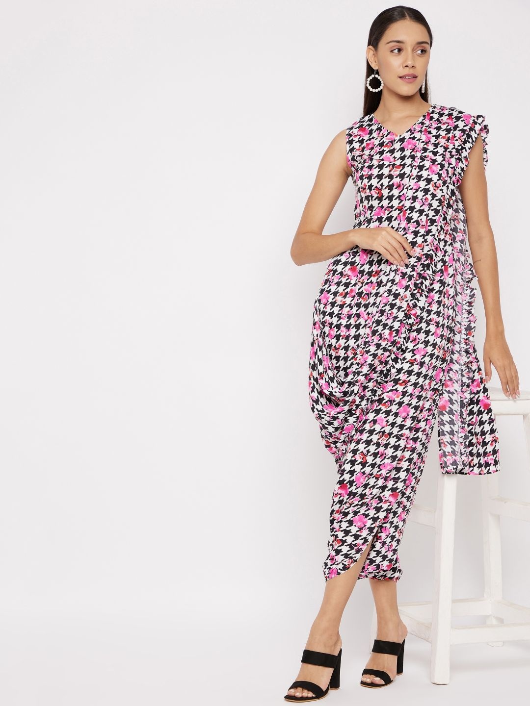 

Uptownie Lite Pink & Black Printed Ankle Length Dhoti Jumpsuit with Dupatta