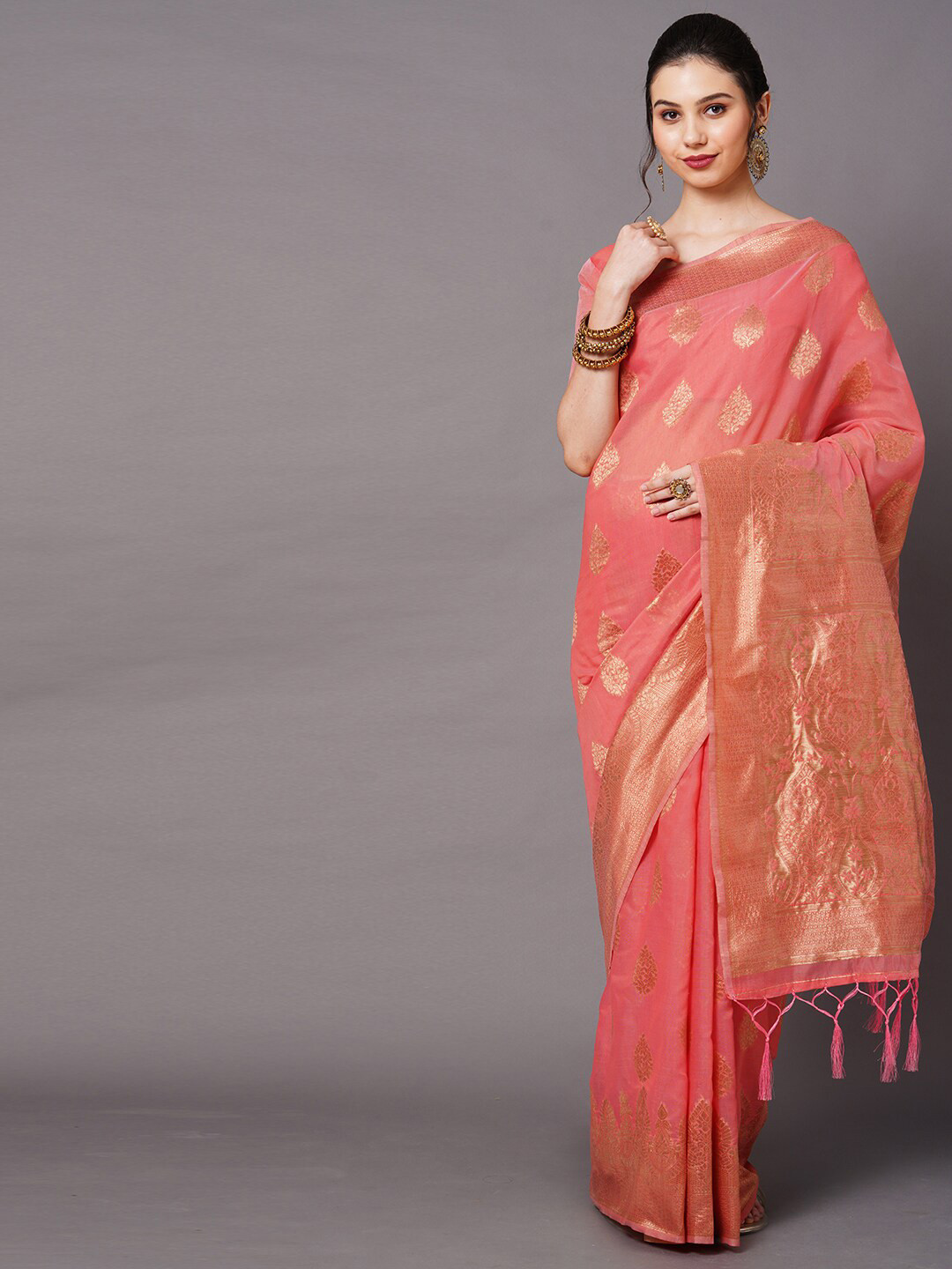 

Mitera Pink & Gold-Toned Ethnic Motifs Zari Silk Cotton Banarasi Saree