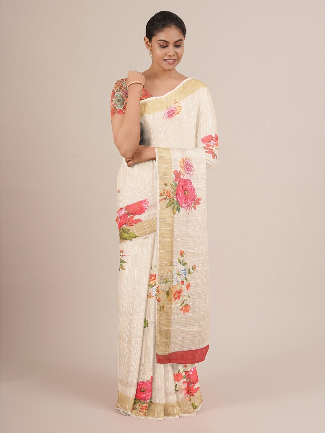 

Pothys Beige & Green Floral Printed Linen Blend Saree