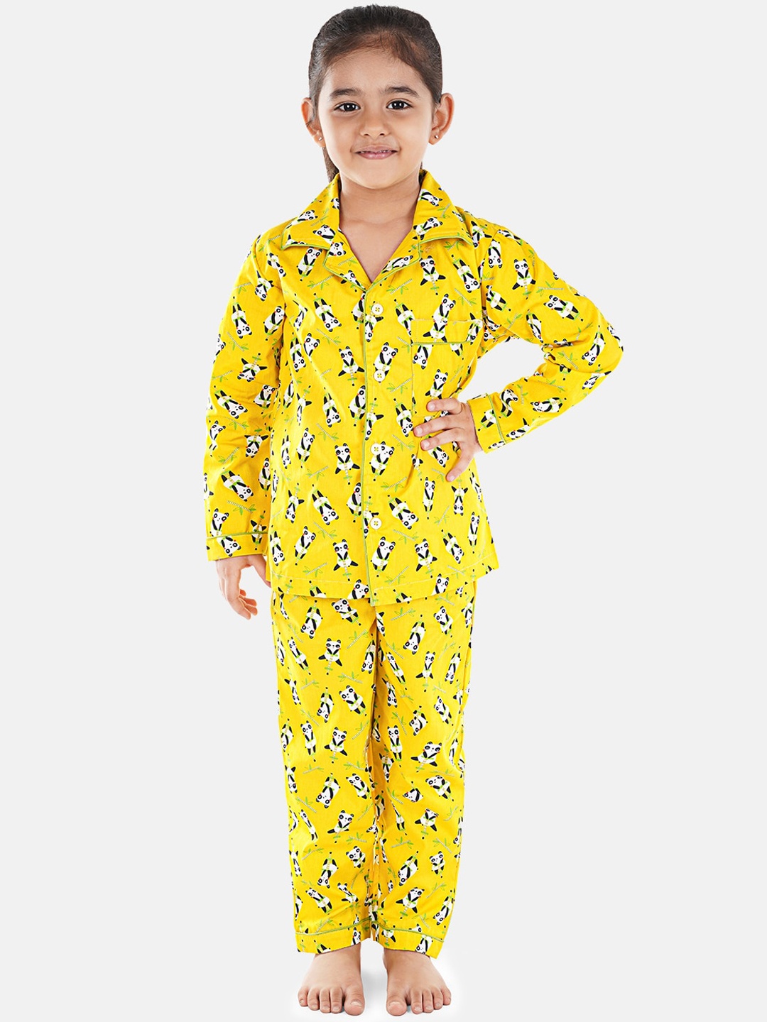 

Hippodrome Unisex Kids Yellow & White Printed Pure Cotton Night suit