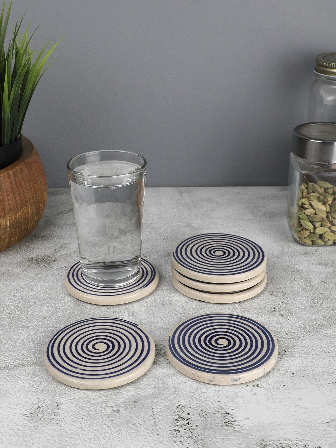 

VarEesha Set Of 6 Blue & White Spiral Handcrafted Ceramic Coasters