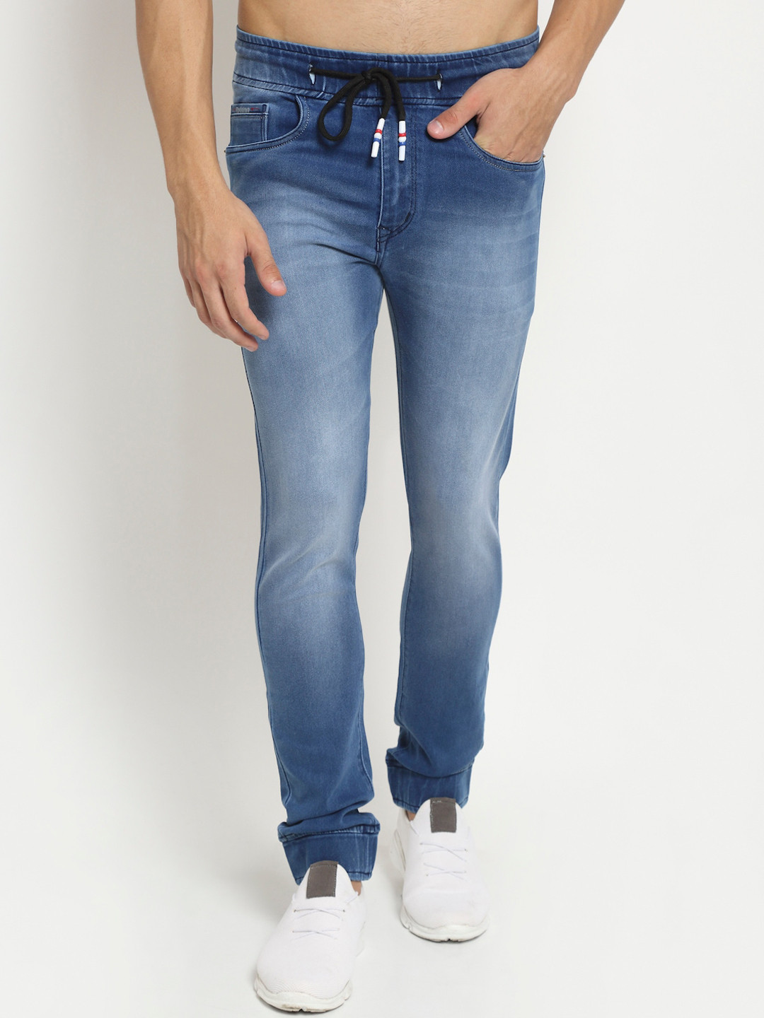 

Rodamo Men Blue Slim Fit Heavy Fade Stretchable Jeans