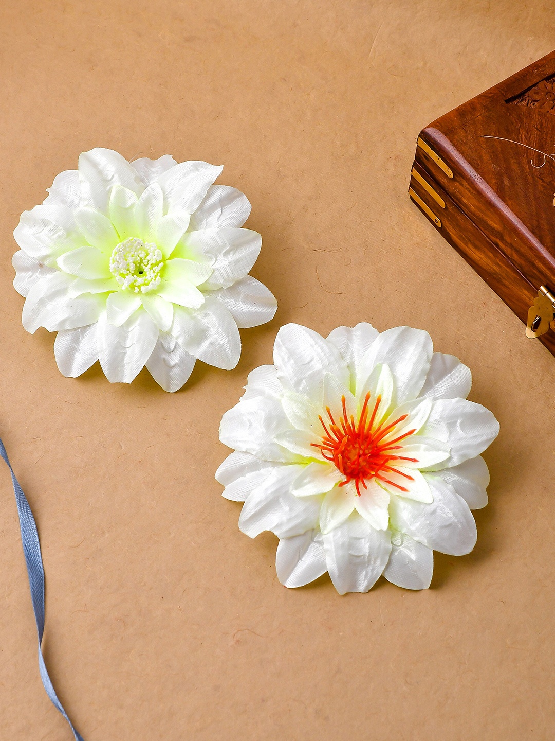 

Silvermerc Designs Women Set of 2 White & Yellow Alligator Hair Clips