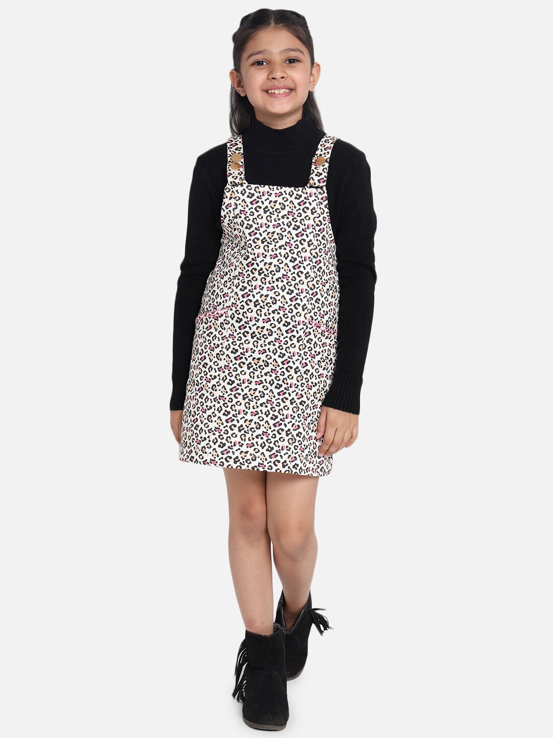

Natilene Black & White Animal Pure Cotton Pinafore Dress Set
