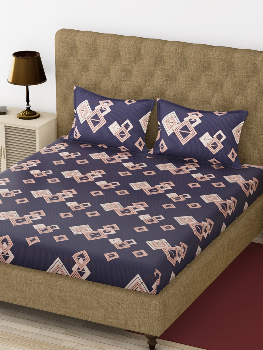 

BIANCA Navy Blue & Beige Geometric 200 TC King Bedsheet with 2 Pillow Covers