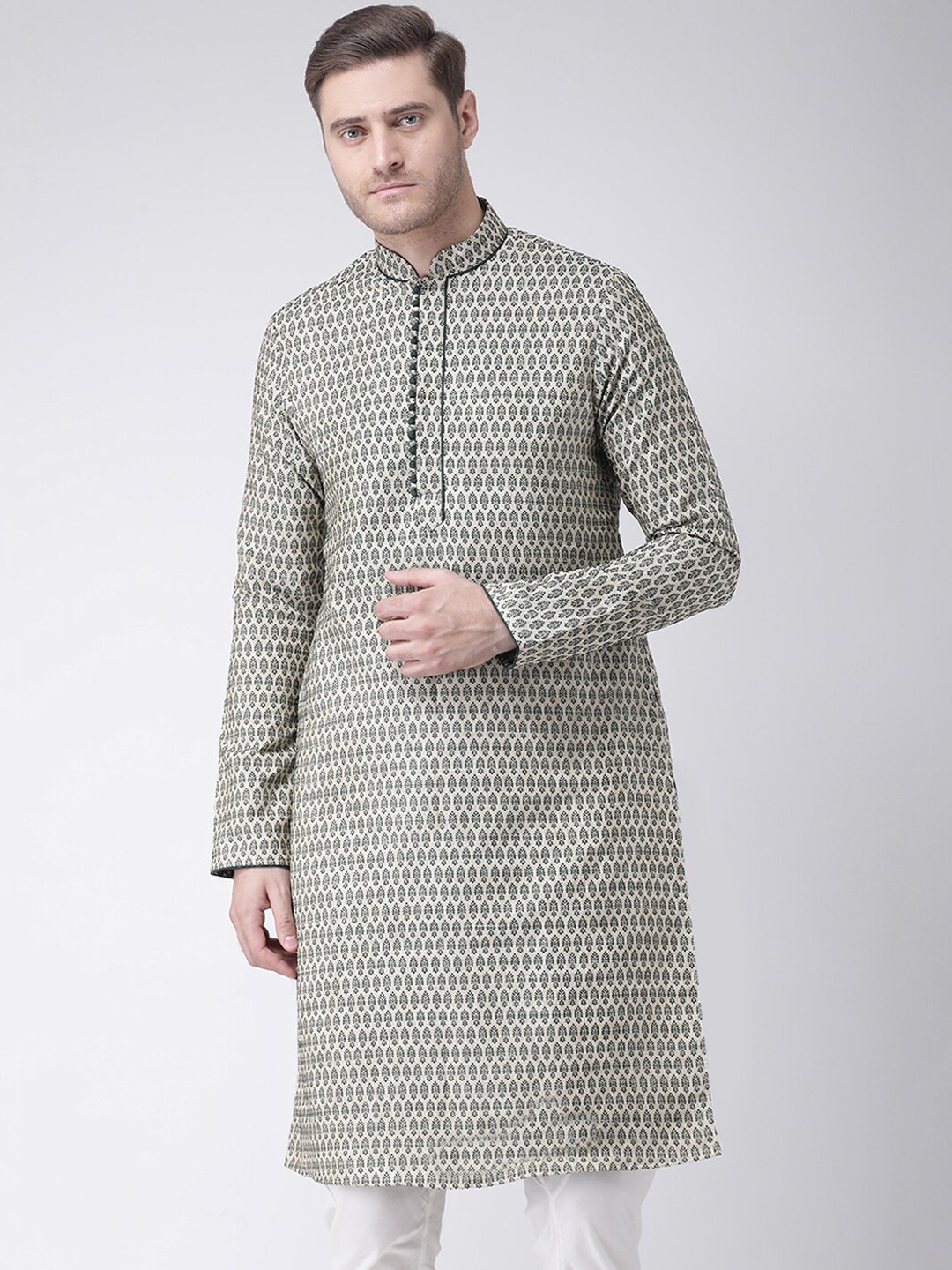 

Chitwan Mohan Men Green Printed Regular Kurta with Churidar