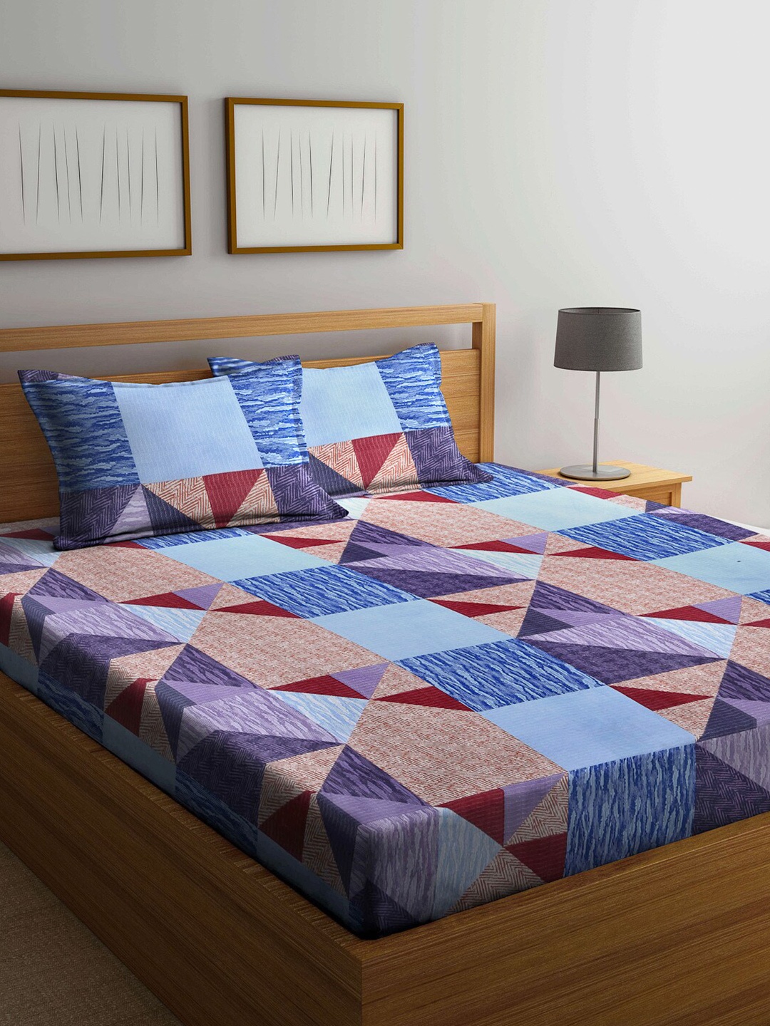 

Arrabi Blue & Maroon Geometric 300 TC King Bedsheet with 2 Pillow Covers