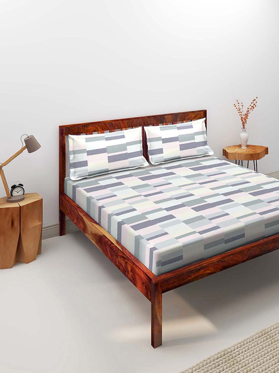 

Duroflex White & Grey Geometric 104 TC Queen Bedsheet with 2 Pillow Covers