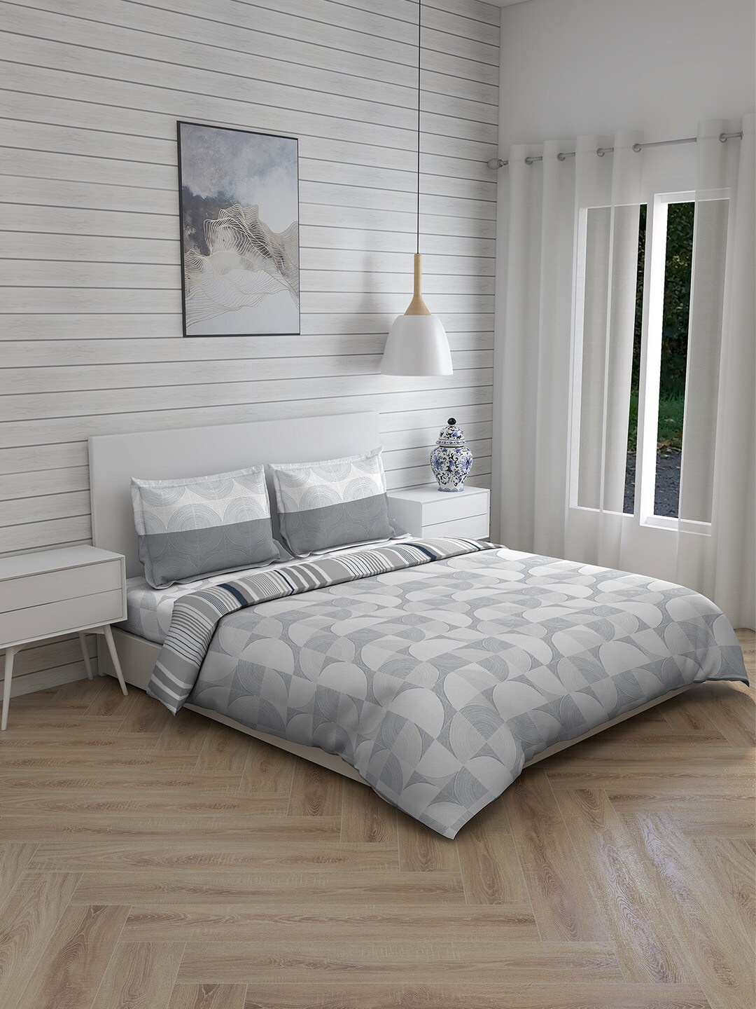 

Boutique Living India Grey & White Printed Pure Cotton Double Queen Bedding Set With Comforter