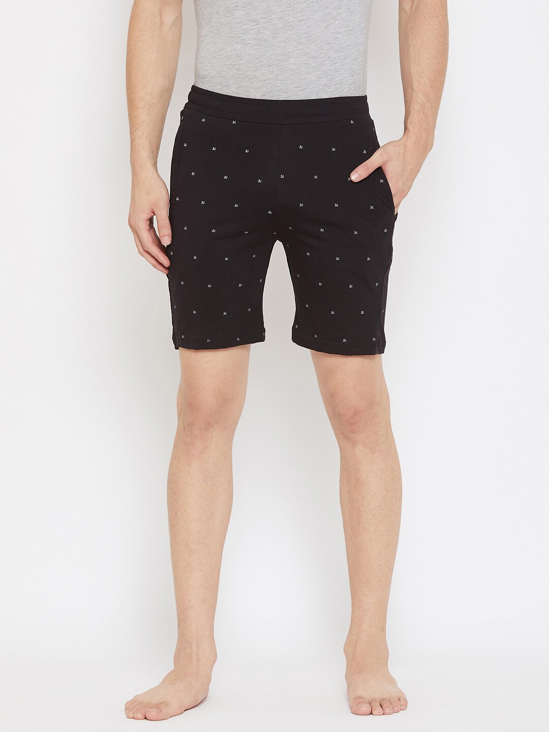 

Okane Men Black & White Printed Cotton Lounge Shorts