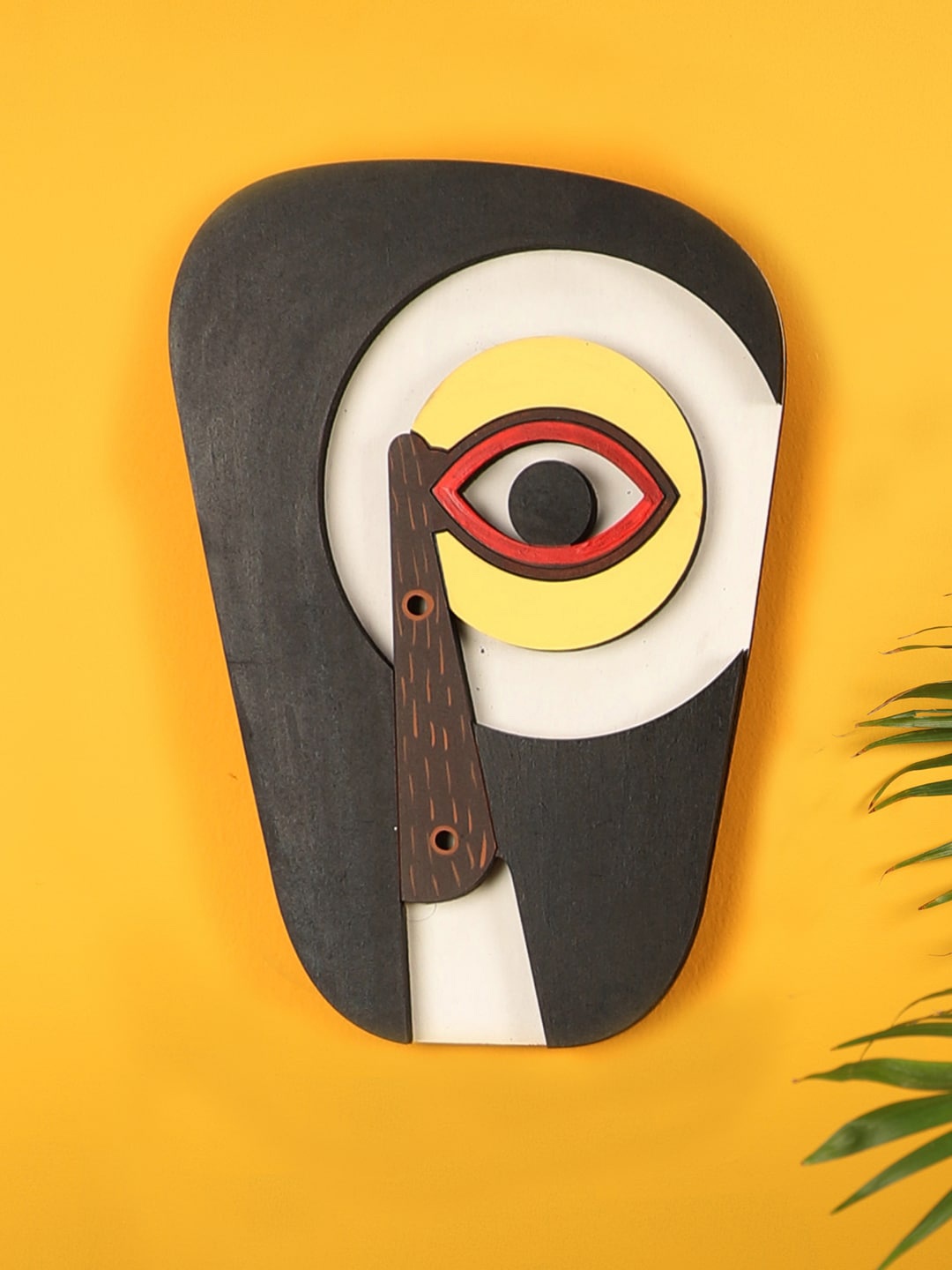 

AAKRITI ART CREATIONS Black & White Dark Knight Mask Wall Decor