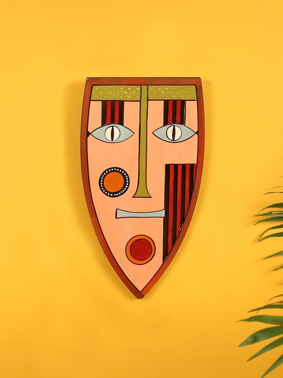 

AAKRITI ART CREATIONS Peach-Toned & Red Snake Eyes Wall Decor Mask