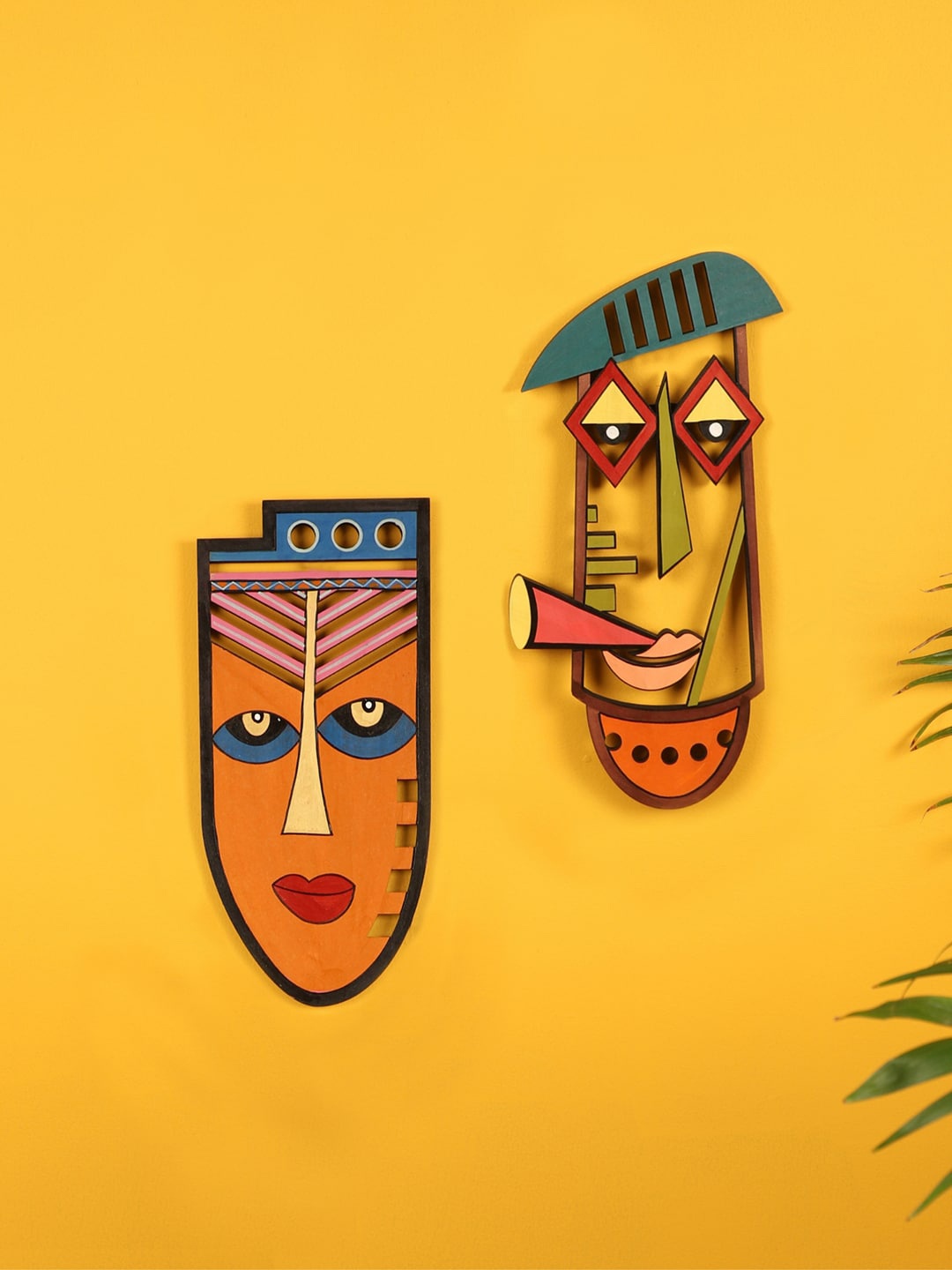 

AAKRITI ART CREATIONS Set Of 2 Brown & Orange Bonnie & Clyde Wall Decor