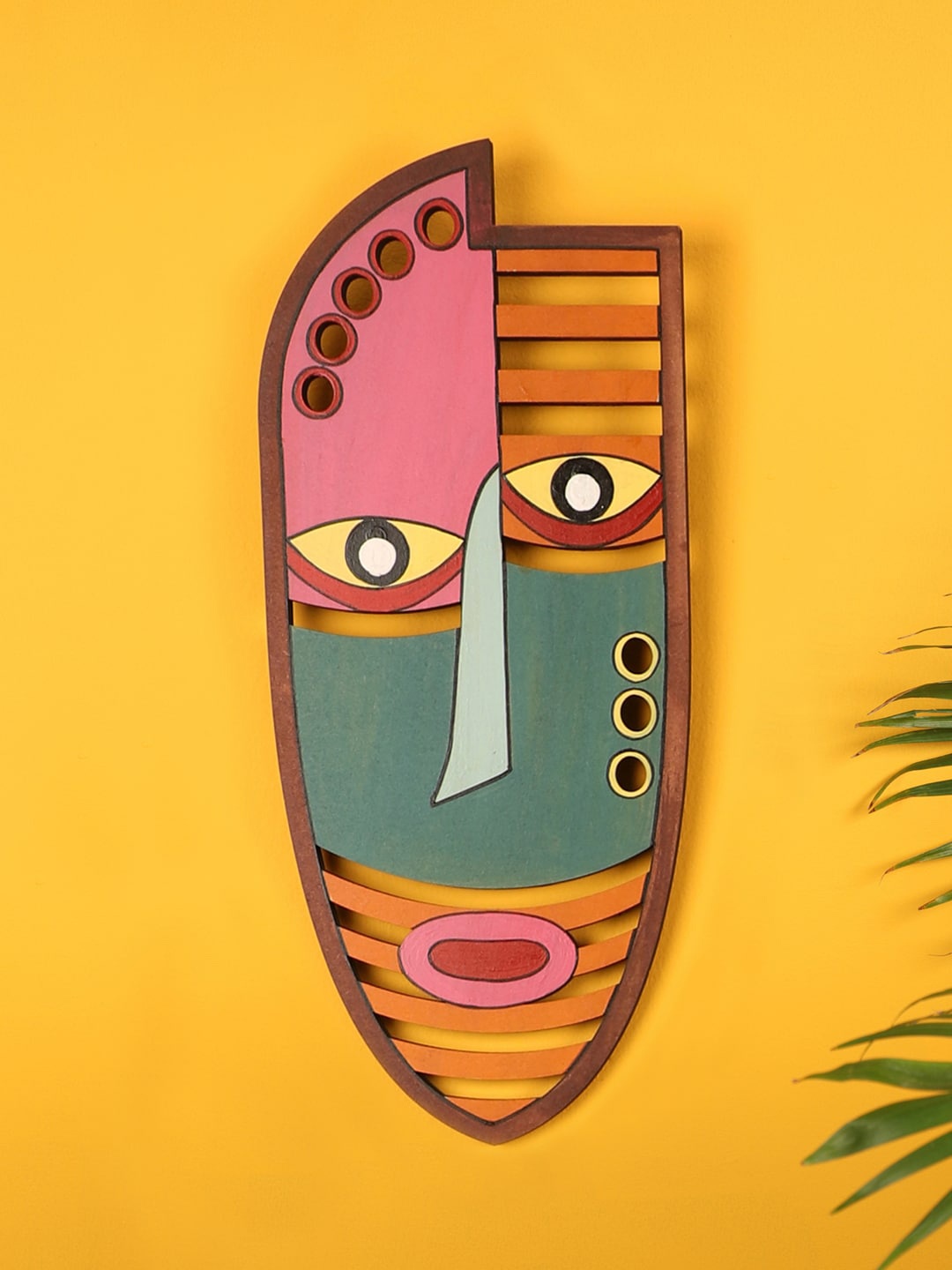 

AAKRITI ART CREATIONS Green & Pink Perfect Peter Wall Decor Mask