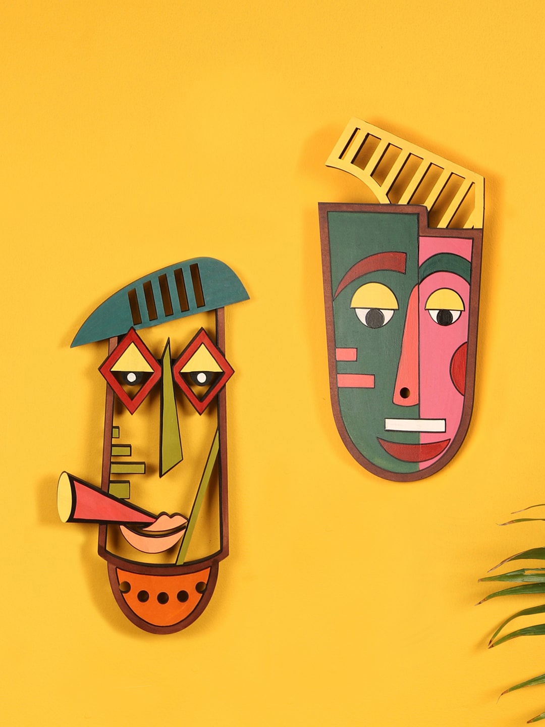 AAKRITI ART CREATIONS Set Of 2 The Mafiosos Wall Decor, Yellow