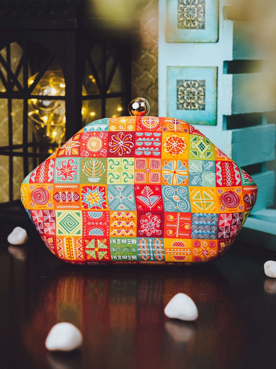 

NR By Nidhi Rathi Peach-Coloured & Green Warli Printed Box Clutch