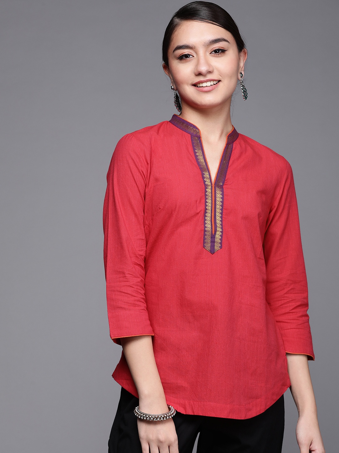 

Fabindia Women Pink Pure Cotton Zari Taping Striped Kurta