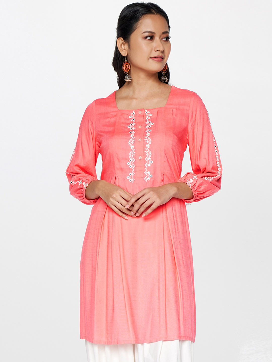 

Global Desi Pink & White Viscose Rayon Embroidered Tunic