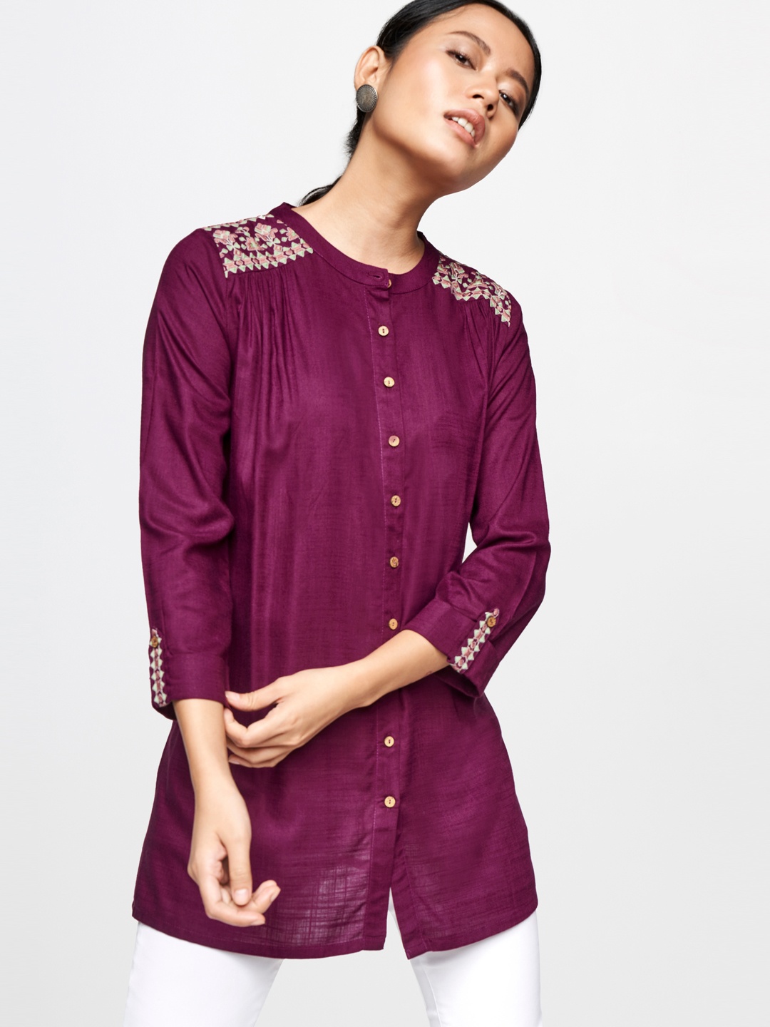 

Global Desi Women Purple Embroidered Mandarin Collar Tunic