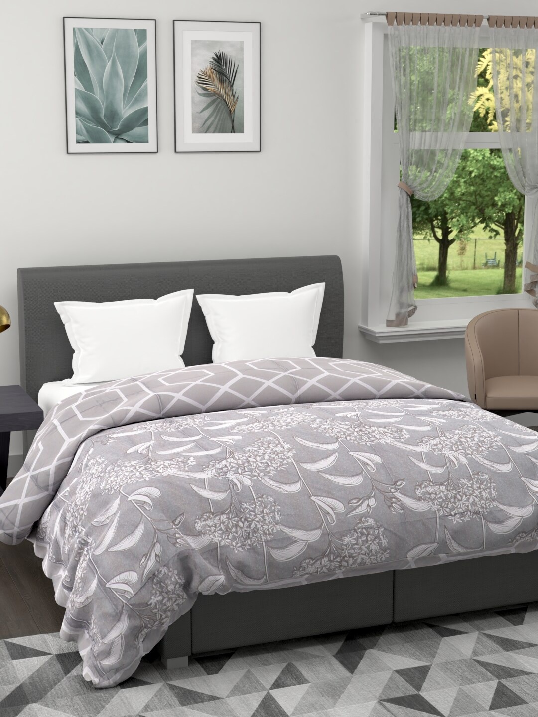 

A Homes Grace Grey & White Floral Microfiber Heavy Winter 600 GSM Double Bed Quilt