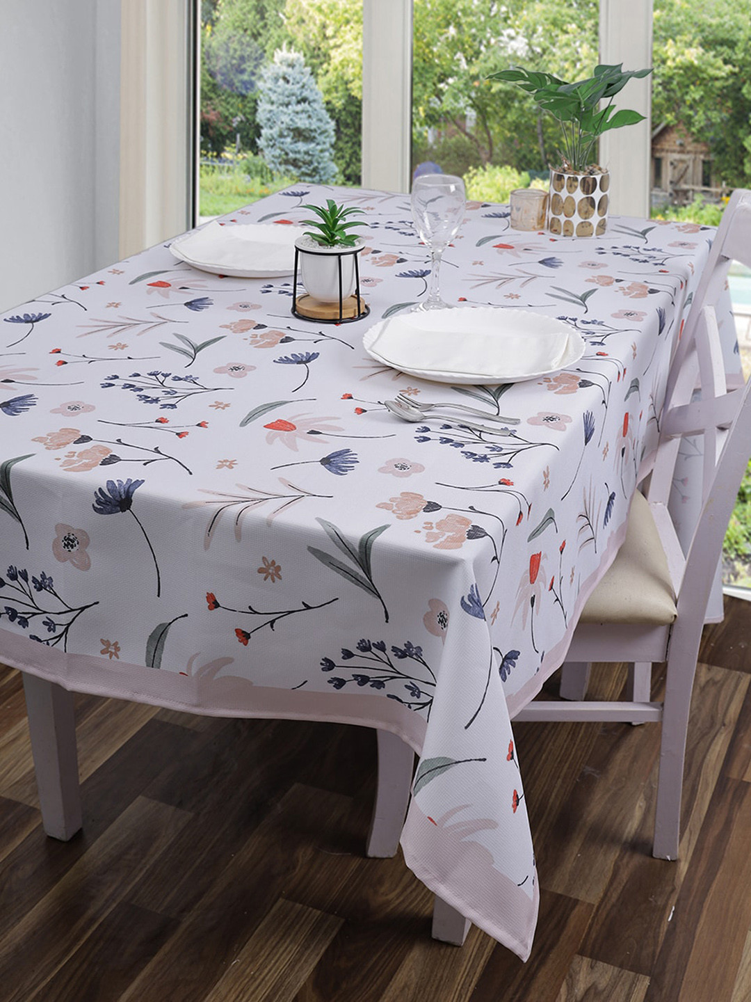 

ROMEE White & Blue Floral Printed 6-Seater Dining Table Cover Cloth