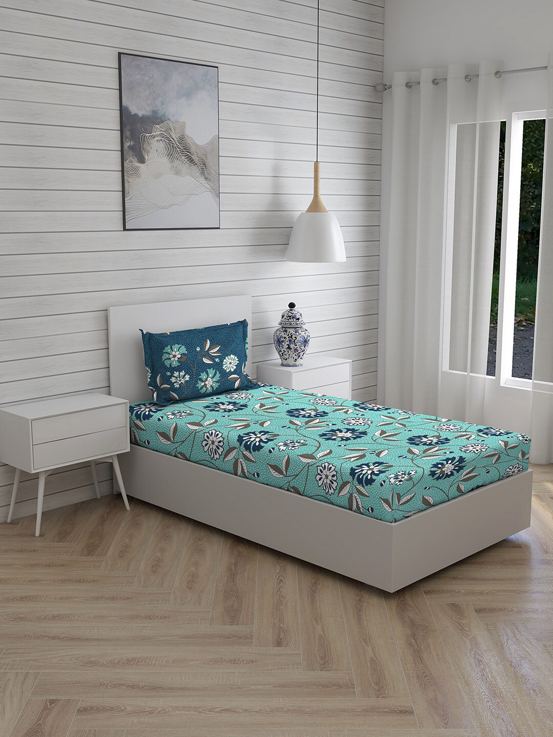 

Boutique Living India Sea Green & Blue Floral 120 TC Queen Bedsheet with 1 Pillow Covers