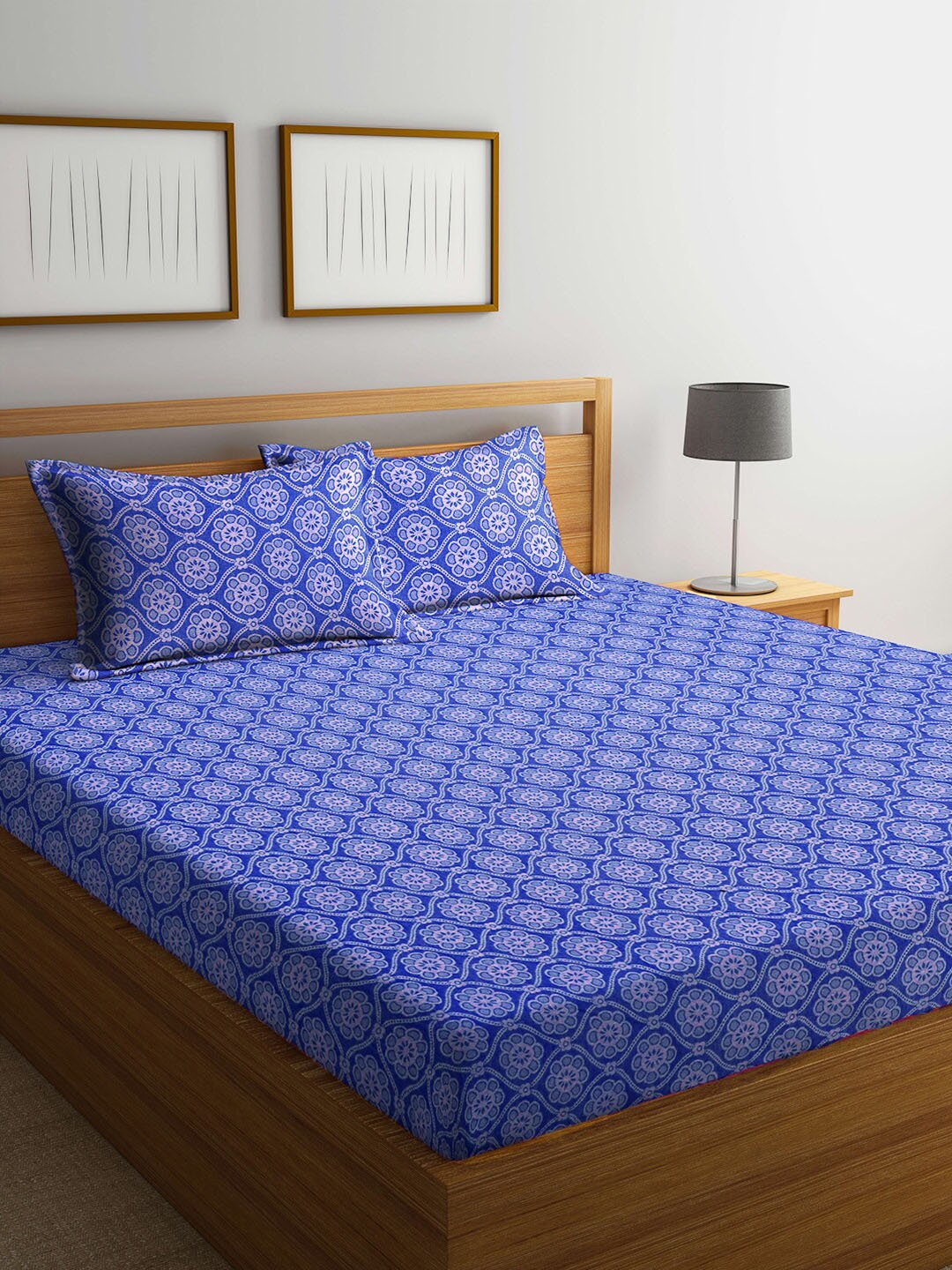 

KLOTTHE Blue & White Printed 300 TC Pure Cotton King Bedsheet with 2 Pillow Covers