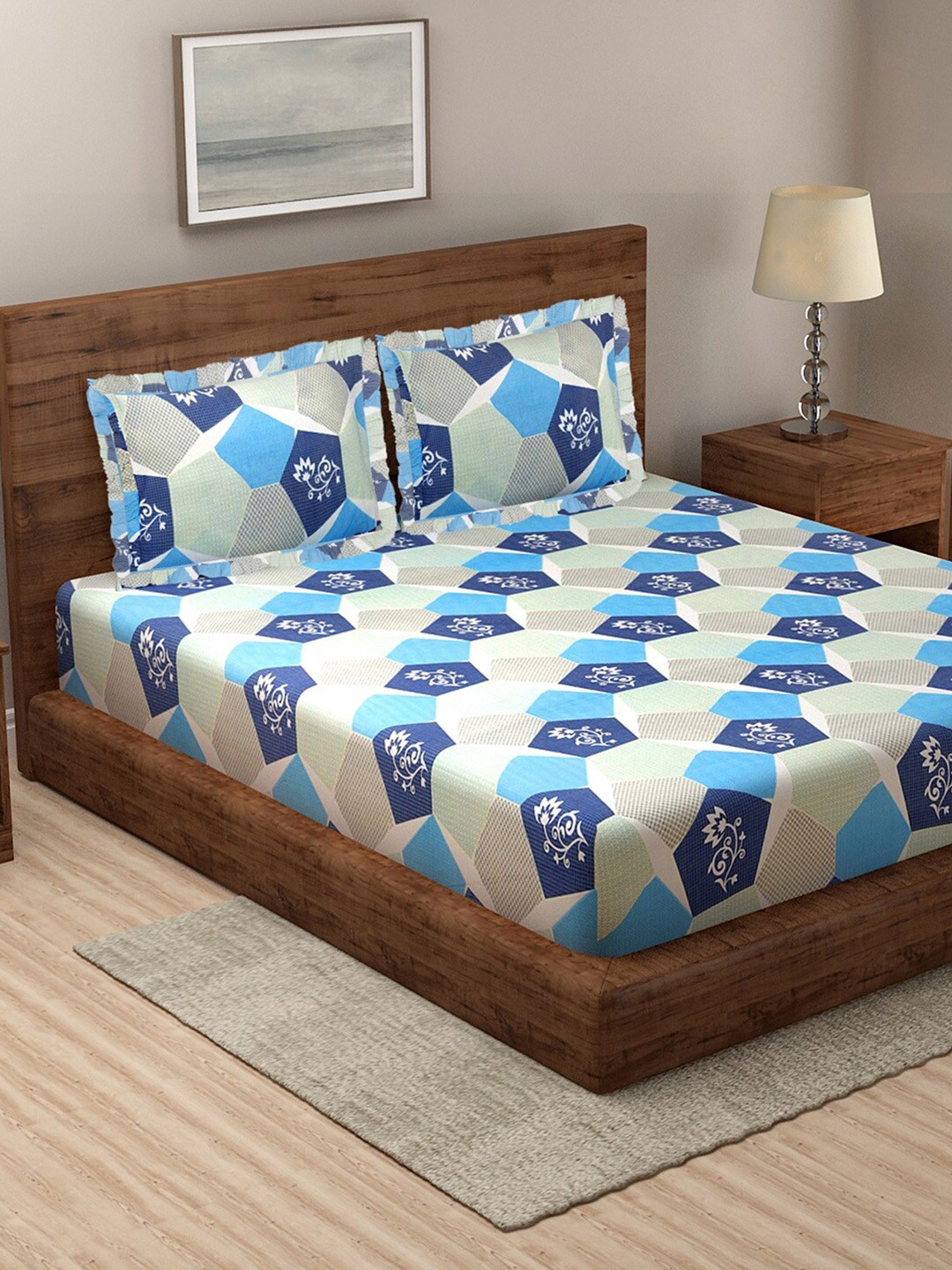 

KLOTTHE Blue & Green Geometric 210 TC Pure Cotton King Bedsheet with 2 Frill Pillow Covers