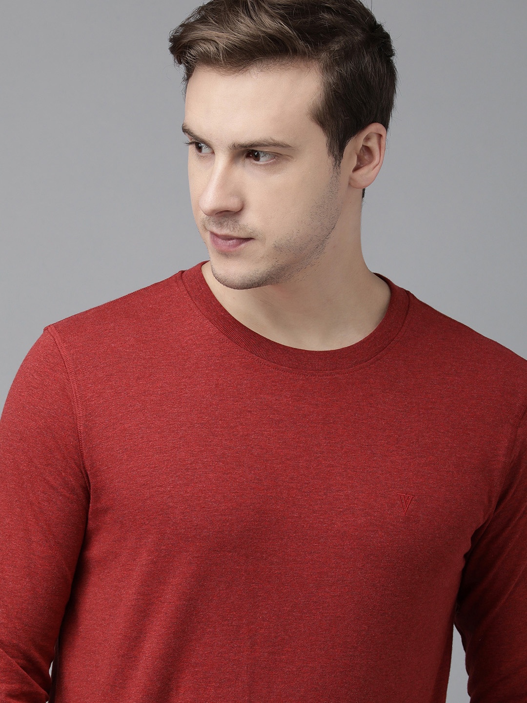 

Van Heusen Men Solid Crew Neck Full Sleeve T-Shirt, Maroon