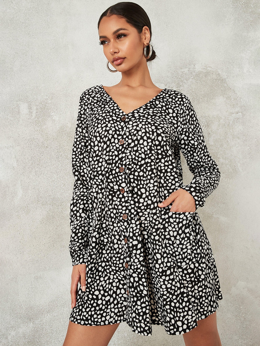 

Missguided Black & White Abstract Printed A-Line Dress