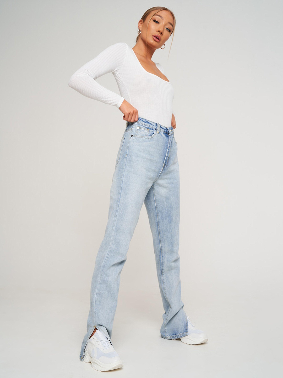 

Missguided Women Blue Cotton Regular Fit Clean Look Slit Hems Light Fade Jeans