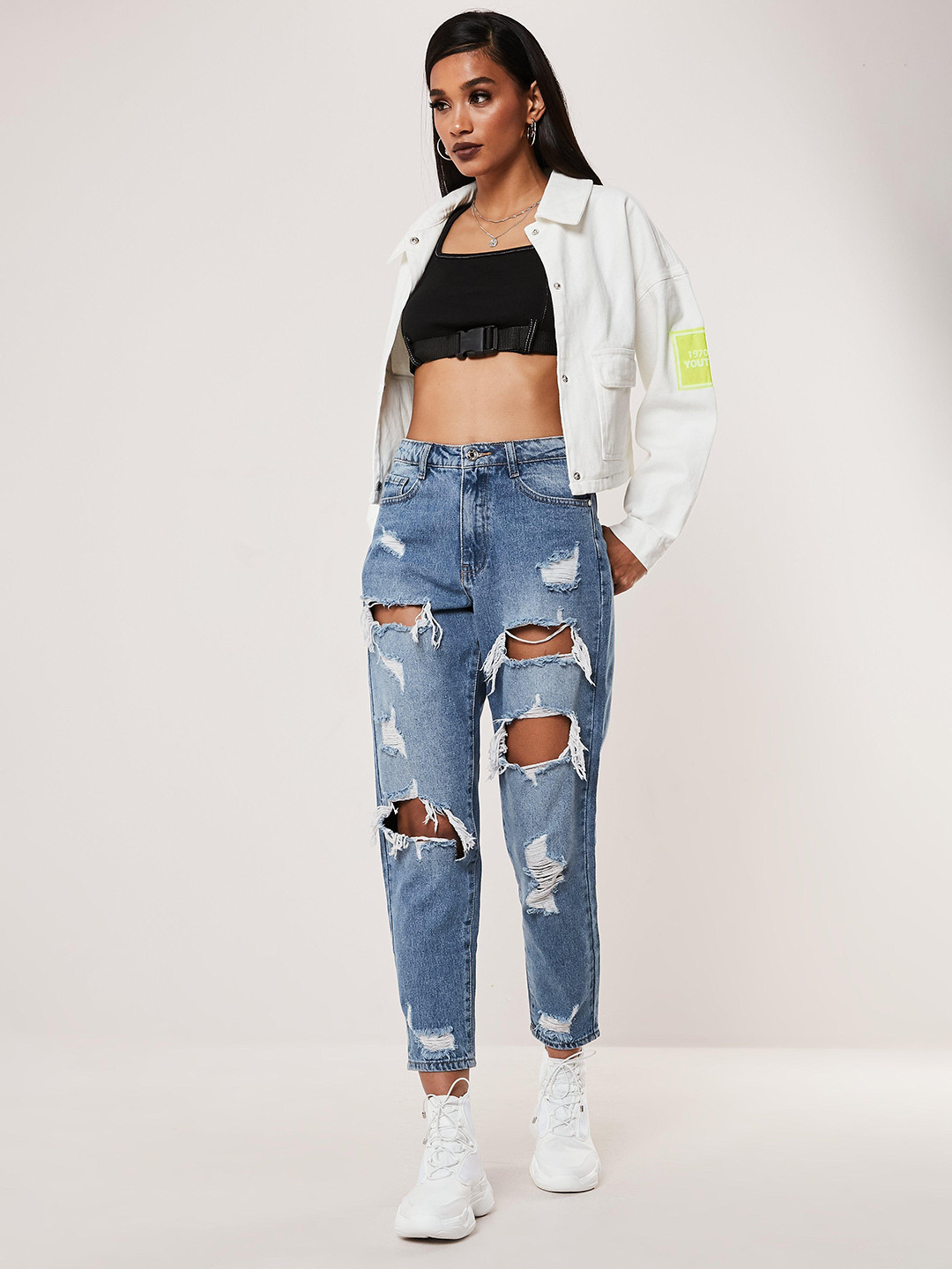 

Missguided Women Blue Petite Mom Fit Highly Distressed Light Fade Cropped Jeans