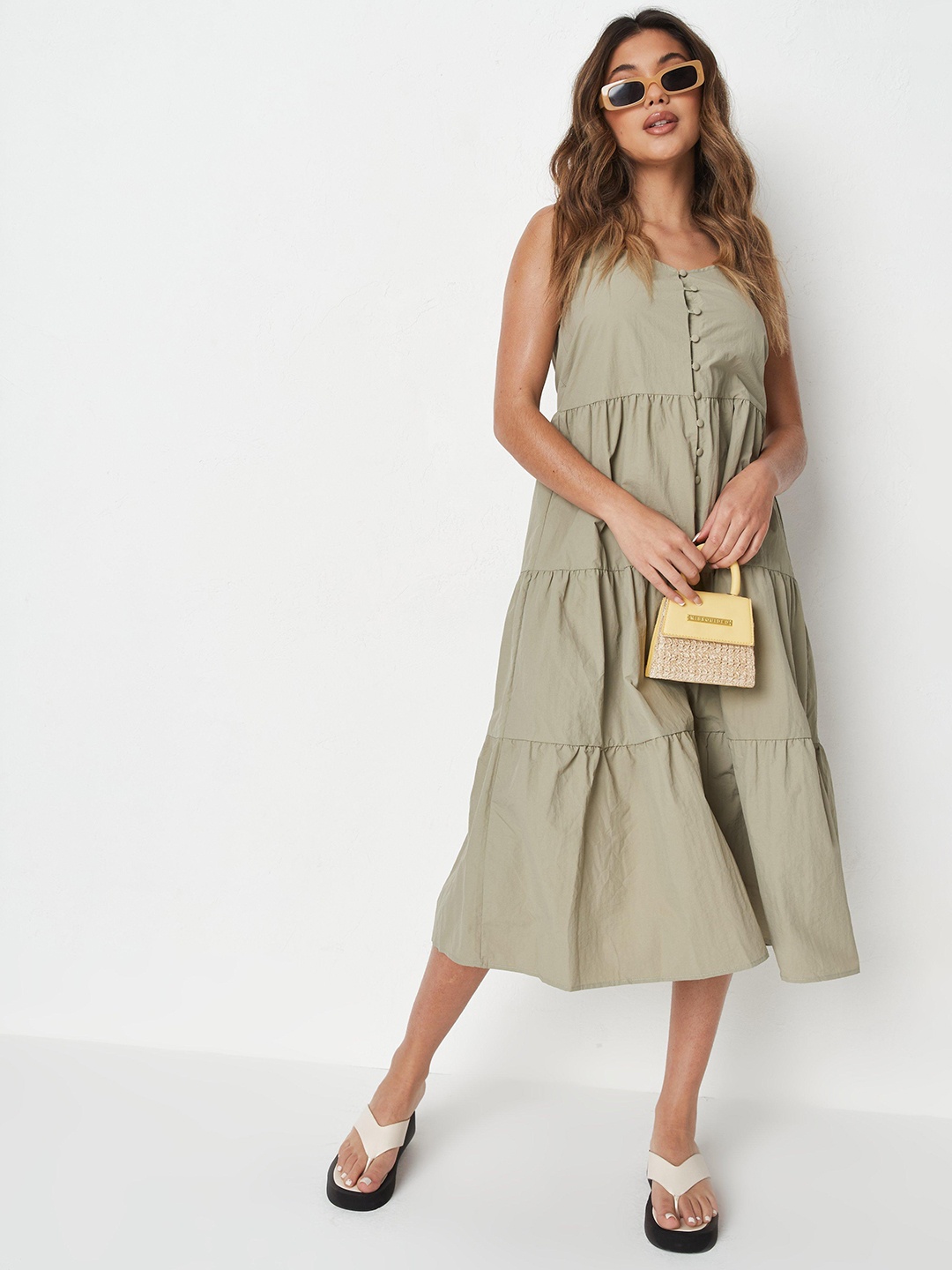 

Missguided Olive Green Solid Tiered Midi Dress